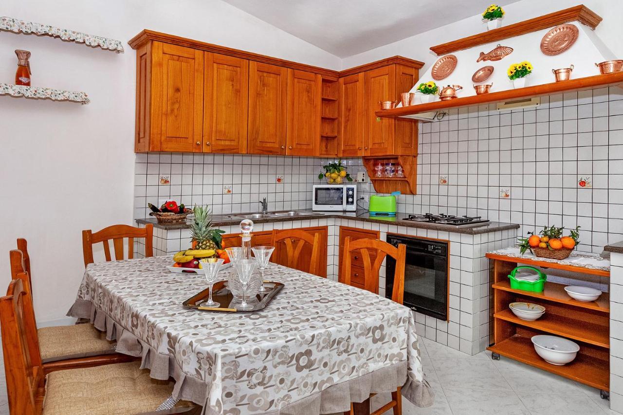 Il Tiglio Holiday Home - De Vivo Realty Massa Lubrense Bagian luar foto